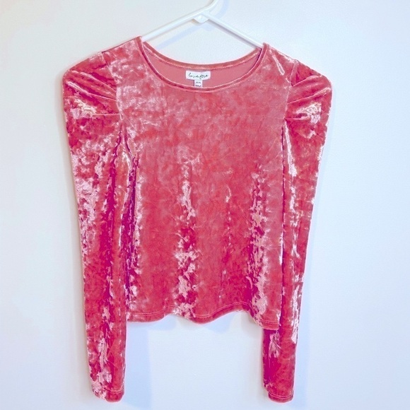 NWT love, Fire Crushed Velvet Long Sleeve Crop Top Peachy/Pink Size Medium - Picture 5 of 12